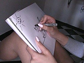 ずっと一人だと思っていたよ…ある日突然、何もしゃべらない少女と二人暮らし絵を描くことが大好きな彼女に僕はおちんちんの楽しさを教えました。 サンプル動画サムネイル